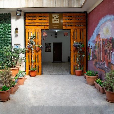Antika Amman Hotel Экстерьер фото