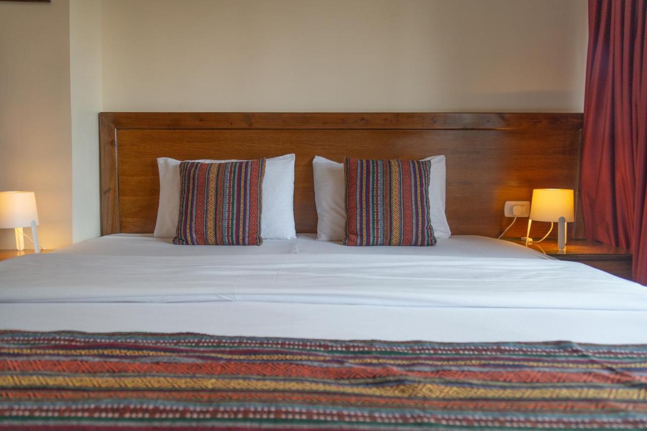 Antika Amman Hotel Экстерьер фото