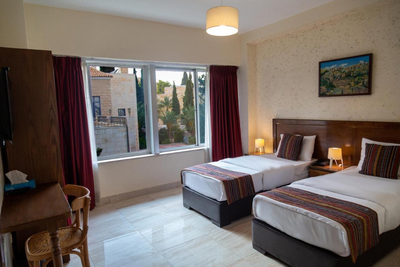 Antika Amman Hotel Экстерьер фото