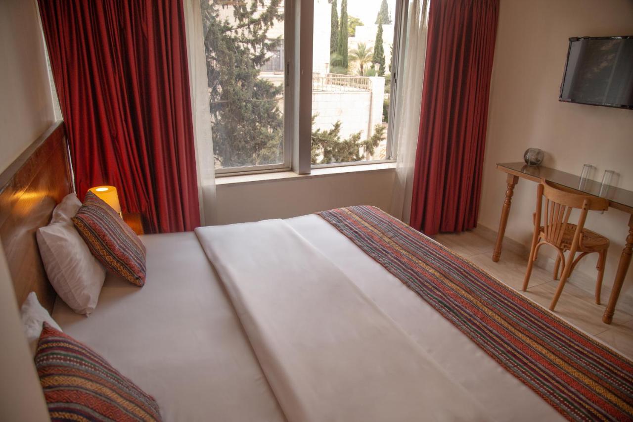 Antika Amman Hotel Экстерьер фото