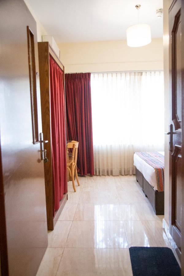 Antika Amman Hotel Экстерьер фото
