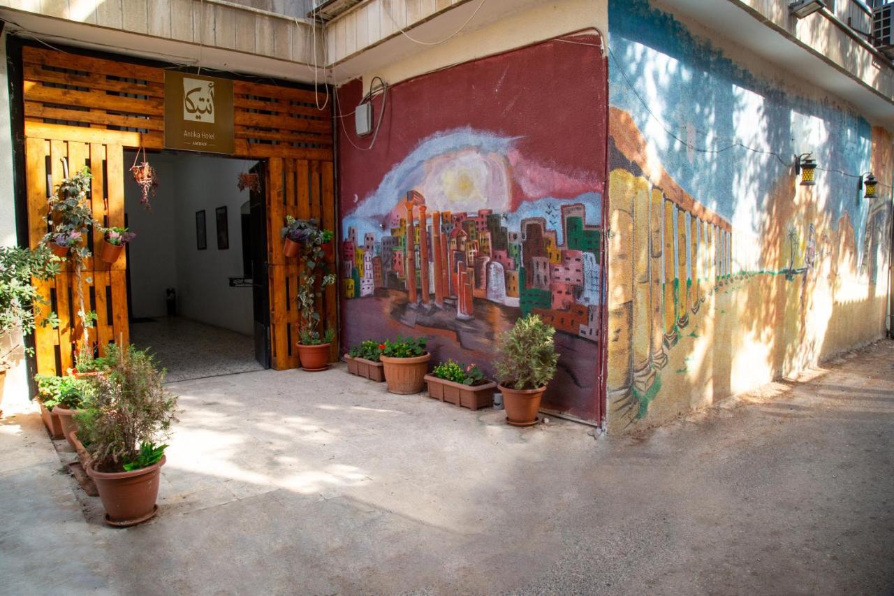 Antika Amman Hotel Экстерьер фото