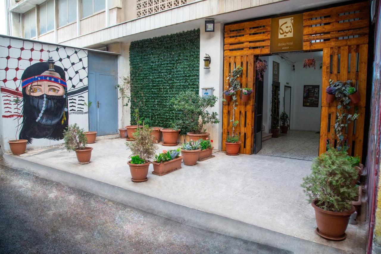 Antika Amman Hotel Экстерьер фото
