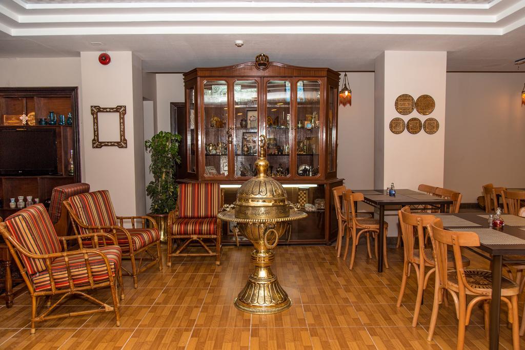 Antika Amman Hotel Экстерьер фото