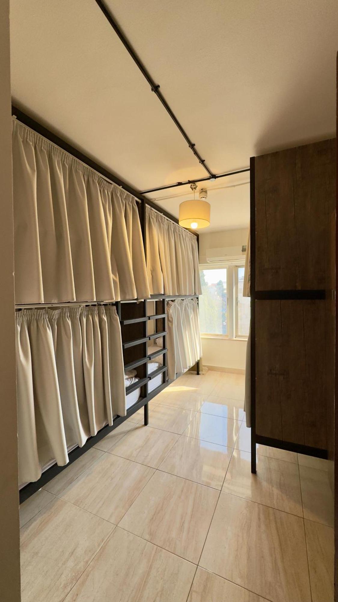 Antika Amman Hotel Экстерьер фото