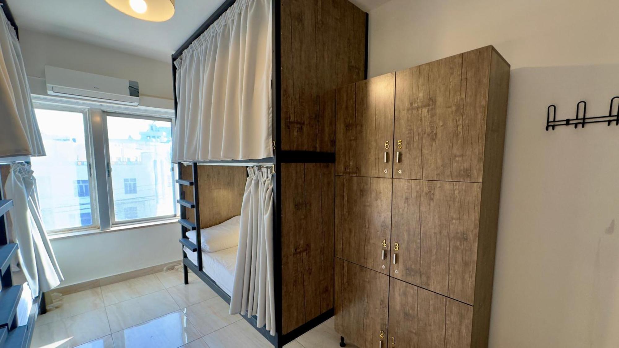 Antika Amman Hotel Экстерьер фото
